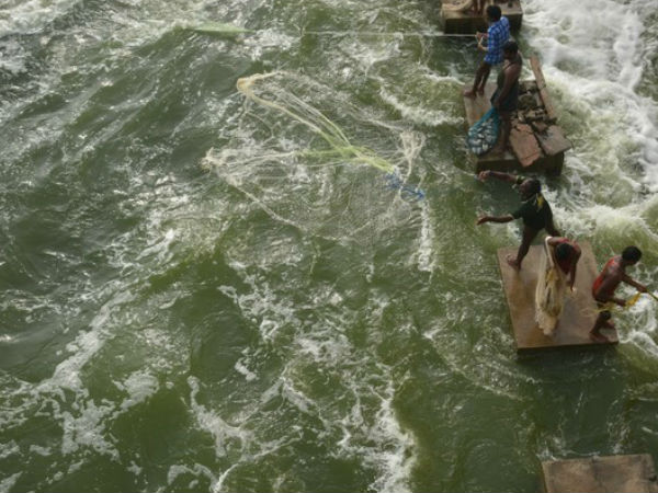 స్తంభించిన రవాణా వ్యవస్థ