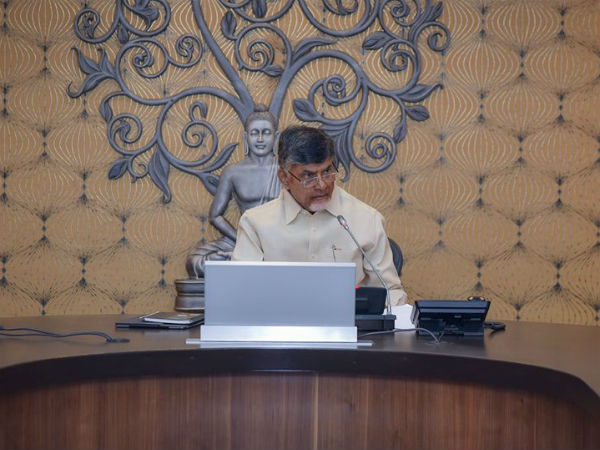 అసంతృప్తి.. కితాబు