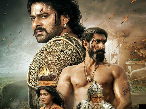 బాహుబలి సినిమా చూపిస్తూ