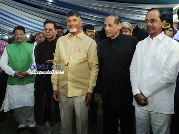  గవర్నర్ అలా అడగటం ఏమిటి