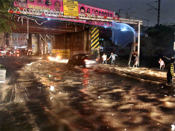 హైదరాబాద్‌లో వర్షం.. కేసీఆర్ స్పందన