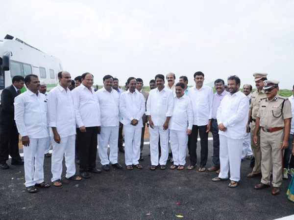 కేశవ్‌తో ఇలా కెసిఆర్...