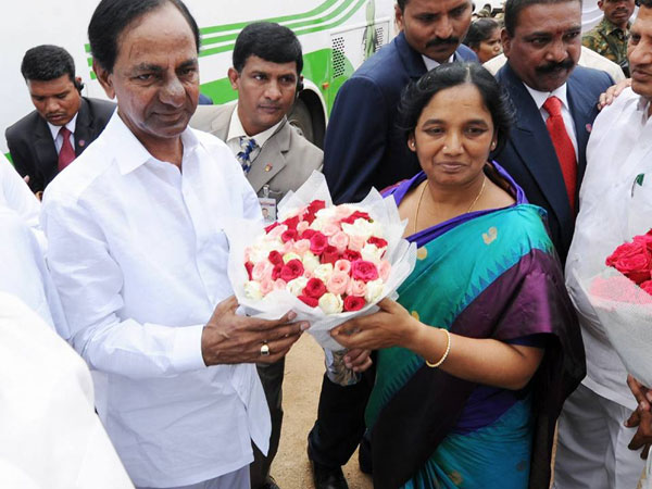 చూస్తే అలాగే అనిపిస్తోంది.... చూస్తే అలాగే అనిపిస్తోంది....