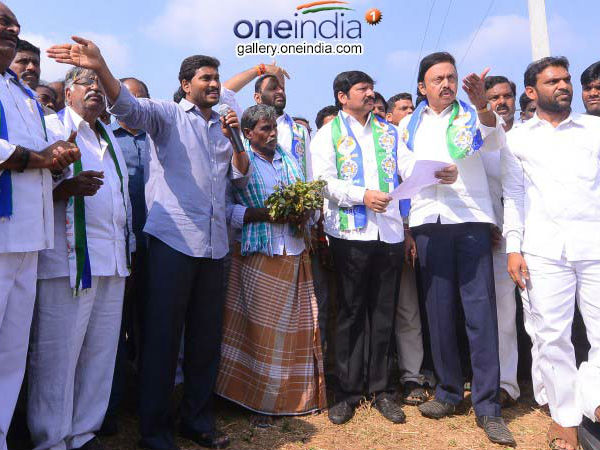  మళ్లీ జగన్ యువభేరీ