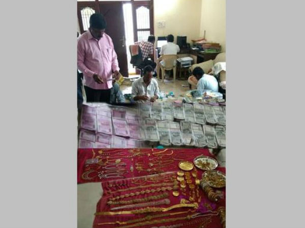 మనీ లాండరింగ్‌తో పదింతలు: