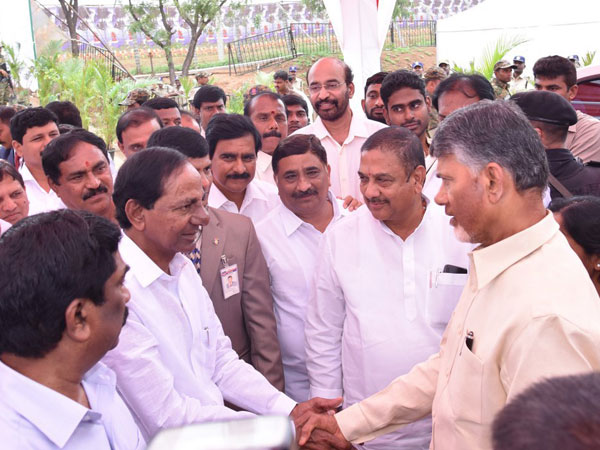 కెసిఆర్ అనంతపురం టూర్‌లో కొందరు తొందరపడ్డారు