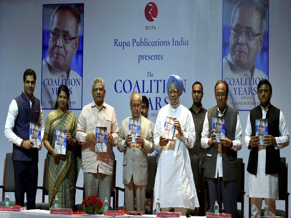 జర్నలిస్ట్ సాయం తీసుకున్న ప్రణబ్