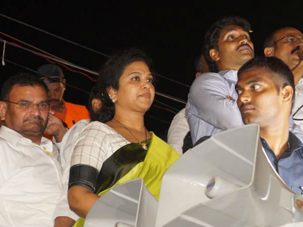 తన నిస్సహాయస్థితి చెప్పిన బుట్టా రేణుక