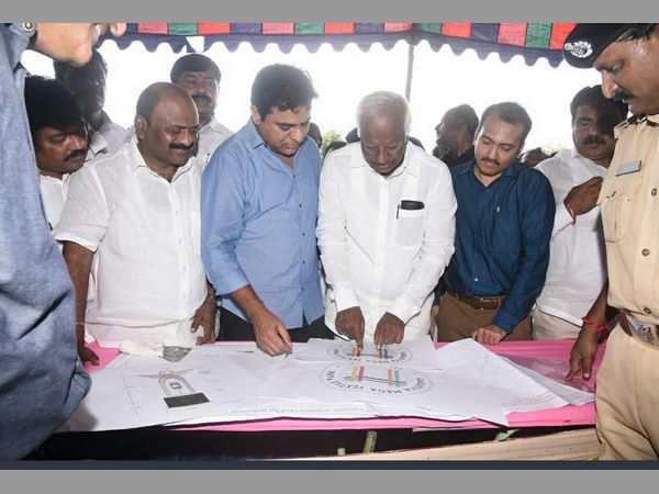  కేటీఆర్ వచ్చిన తర్వాత ఆమ్రపాలి