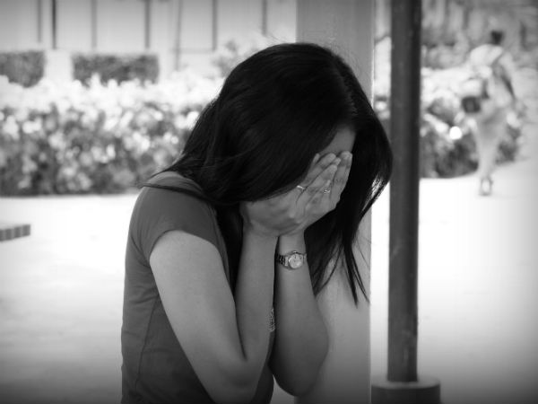 మరో మహిళతో సంబంధం.. మరో మహిళతో సంబంధం..