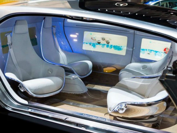  గూగుల్ ఆధ్వర్యంలో 2009లో డ్రైవర్ రహిత కార్ల అభివృద్ధి ప్రక్రియ మొదలు