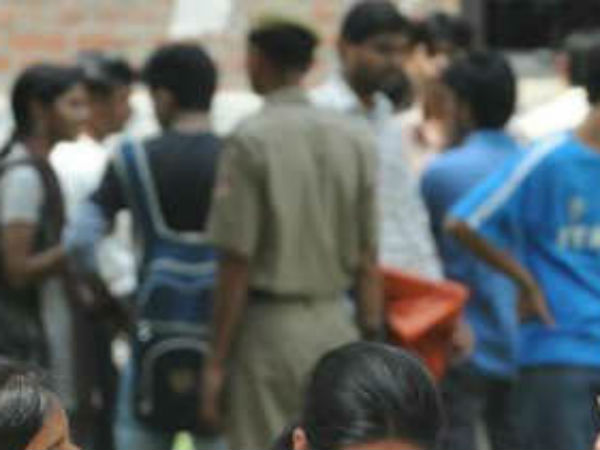 ఆటలూ... పాటలూ...