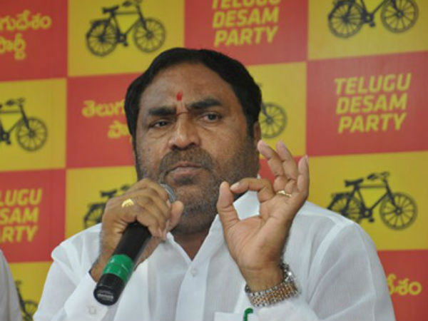 అనునిత్యం కేసీఆర్‪పై ఇలా వాగ్భాణాలు