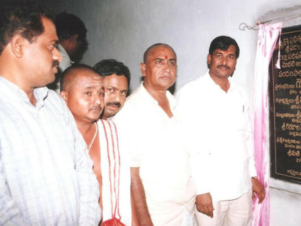2009లో మహా కూటమి తరఫున ఎమ్మెల్యేగా విజయం