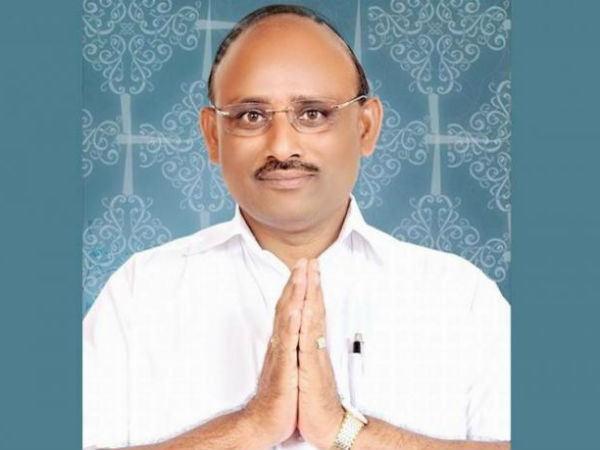 చాలా చిన్న కుటుంబం నుంచే....