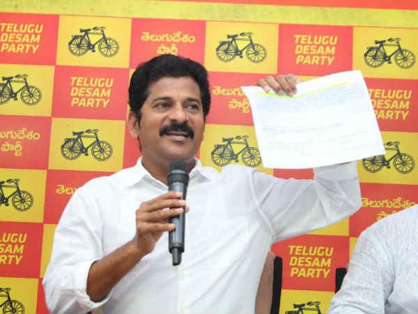 తదుపరి అడుగు కోసం సన్నిహితులతో భేటీ