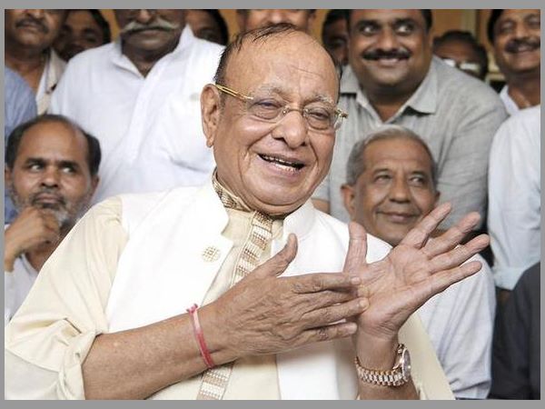 బీజేపీలో అంతర్గత కుమ్ములాటలు