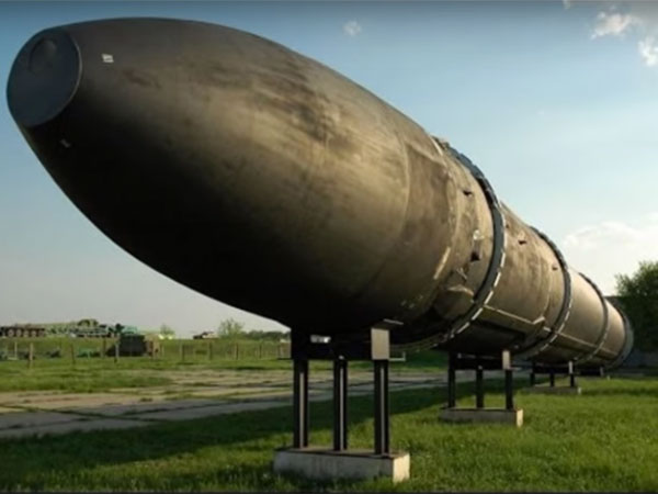 సింగిల్ స్ట్రయిక్ తో అమెరికా తుత్తునియలు! సింగిల్ స్ట్రయిక్ తో అమెరికా తుత్తునియలు!