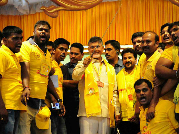 దూకుడు, తగ్గినట్లే తగ్గి