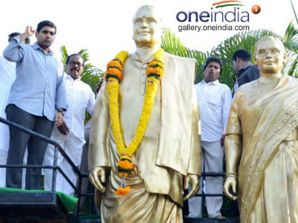 లోకేష్‌కు మర్యాదల కోసం నాయకుల పోటీ