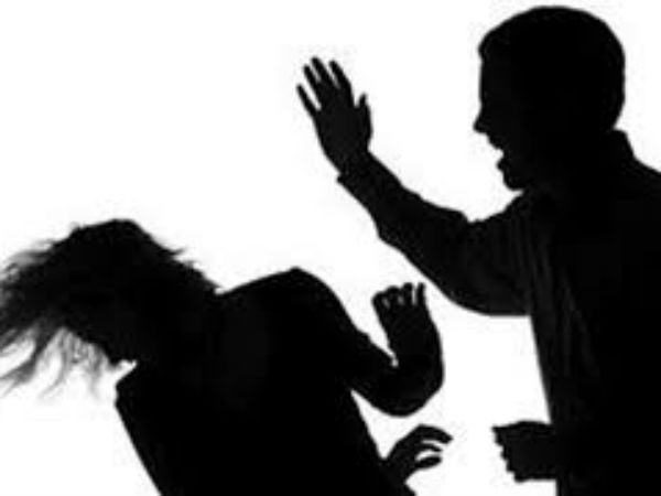 భార్యతో గొడవ, నిర్బంధం: