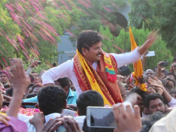 రేవంత్ వ్యవహారం చేజారిపోయింది