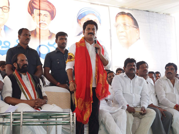సూర్యాపేట, నల్గొండలోనూ కూడ ఇదే పరిస్థితి సూర్యాపేట, నల్గొండలోనూ కూడ ఇదే పరిస్థితి