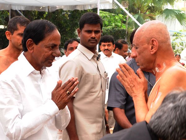 మూడు రాష్ట్రాల ముఖ్యమంత్రులు