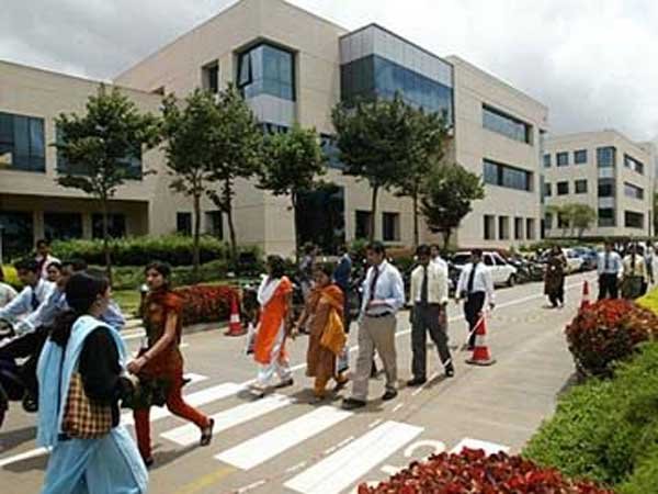  హెచ్చరిస్తున్న ప్లేస్‌మెంట్ సంస్థలు: