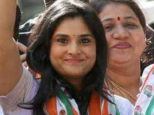 కాంగ్రెస్ లో ఫైర్ బ్రాండ్ లేడీ.. రమ్య