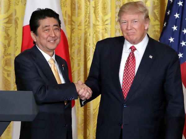 అప్పుడే బాంబు బెదిరింపులు...