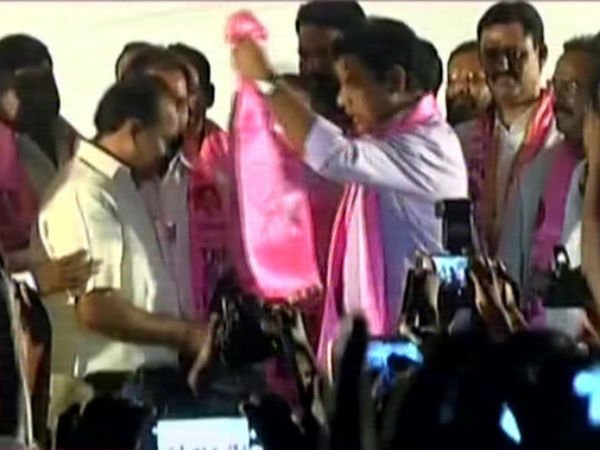 టీఆర్ఎస్లోకి కంచర్ల సోదరులు టీఆర్ఎస్లోకి కంచర్ల సోదరులు