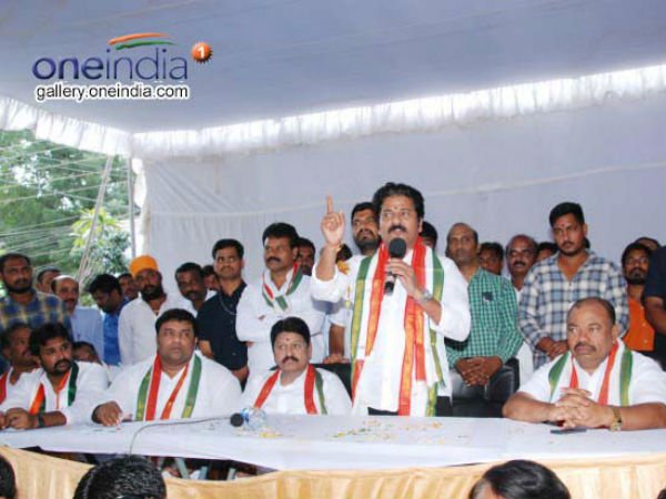 చెల్లని రూపాయిని తెచ్చి..