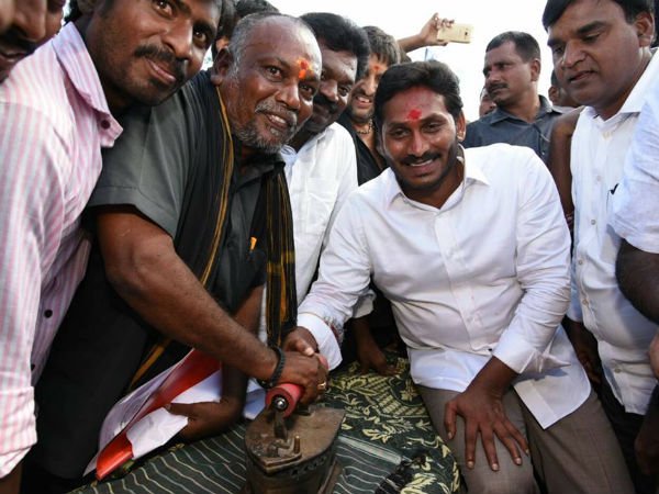 జగన్‌కు దిమ్మతిరిగే ప్రశ్న