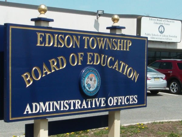  విస్తరిస్తోన్న జాత్యహంకారం...