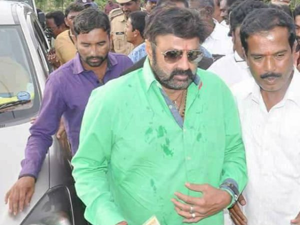 థింసా నృత్యం చేసిన బాలకృష్ణ