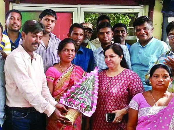 30 మంది సభ్యులతో ఒక్కో గ్రూప్ ఇలా 30 మంది సభ్యులతో ఒక్కో గ్రూప్ ఇలా