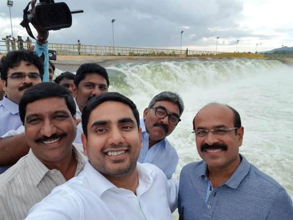 పోలవరంకు విహారయాత్రలానే..