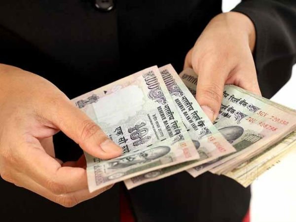  ‘మహిళా మిత్ర' రావాలి...