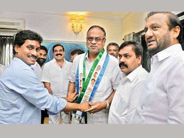  చేరిక వాయిదా: