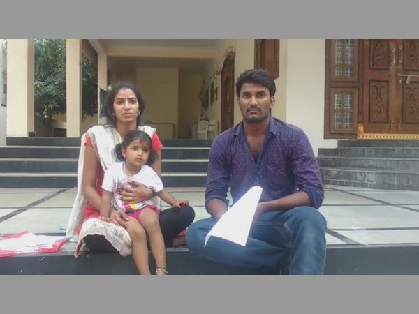 సంగీతకు మూడో భార్య తల్లి మద్దతు