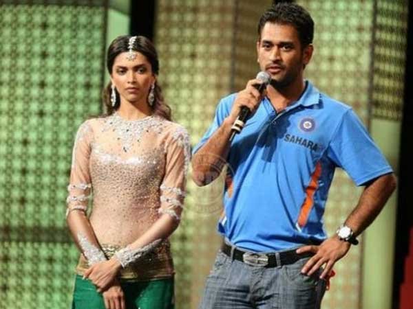  ధోనీ, దీపికాలకు ఆహ్వానం.. కానీ..