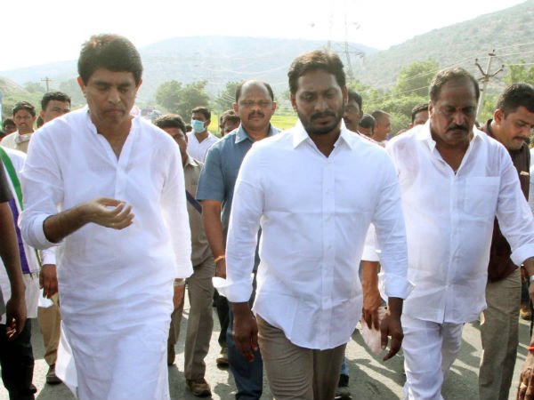 నాకు వచ్చి చెబుతున్నారు, ఎంతో వ్యతిరేకత