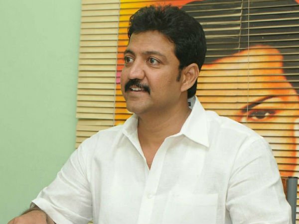 సమావేశ మందిరంలోకి రావడంతో వెళ్లిపోమన్నారు