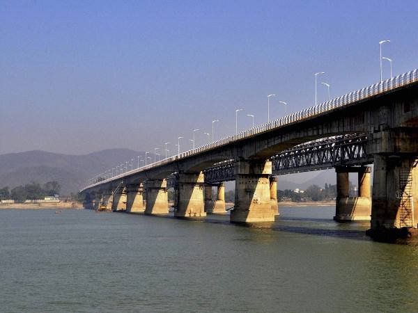 బ్రహ్మపుత్రపై భారీ ప్రాజెక్టులపై చైనా ఖండన బ్రహ్మపుత్రపై భారీ ప్రాజెక్టులపై చైనా ఖండన