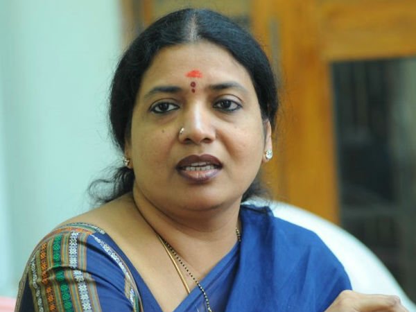 ఎప్పటిలా కలిసిపోయారు