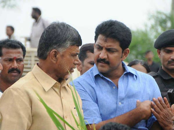 గన్‌మెన్లను సరెండర్ చేశారు