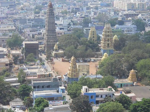  చుక్కల్లో భూముల ఖరీదు...
