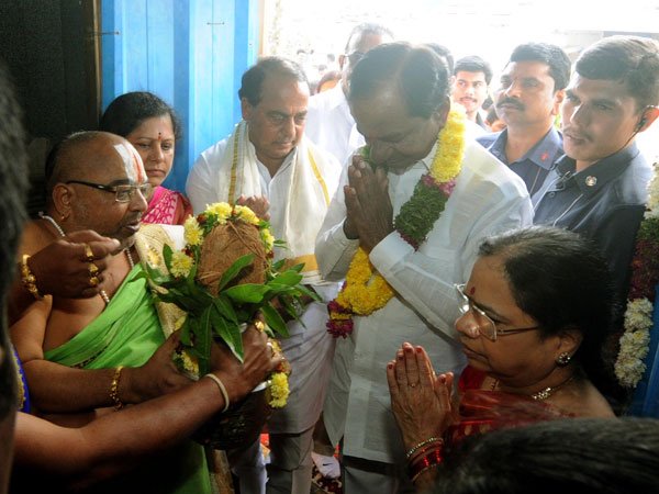 గోదావరిపై వంతెన ఏడాదిలో...