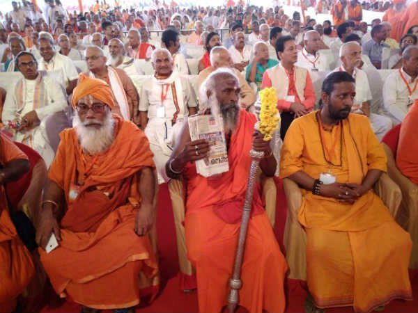 హిందువులు మైనారీలు అయిపోతారు !